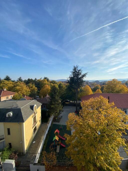 Sunny Spacious Apartment In A Great Location Kazanlŭk Exteriér fotografie